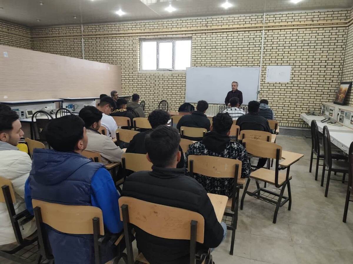 طرح جدید دانشگاه آزاد برای دانش‌آموزان پیش از کنکور