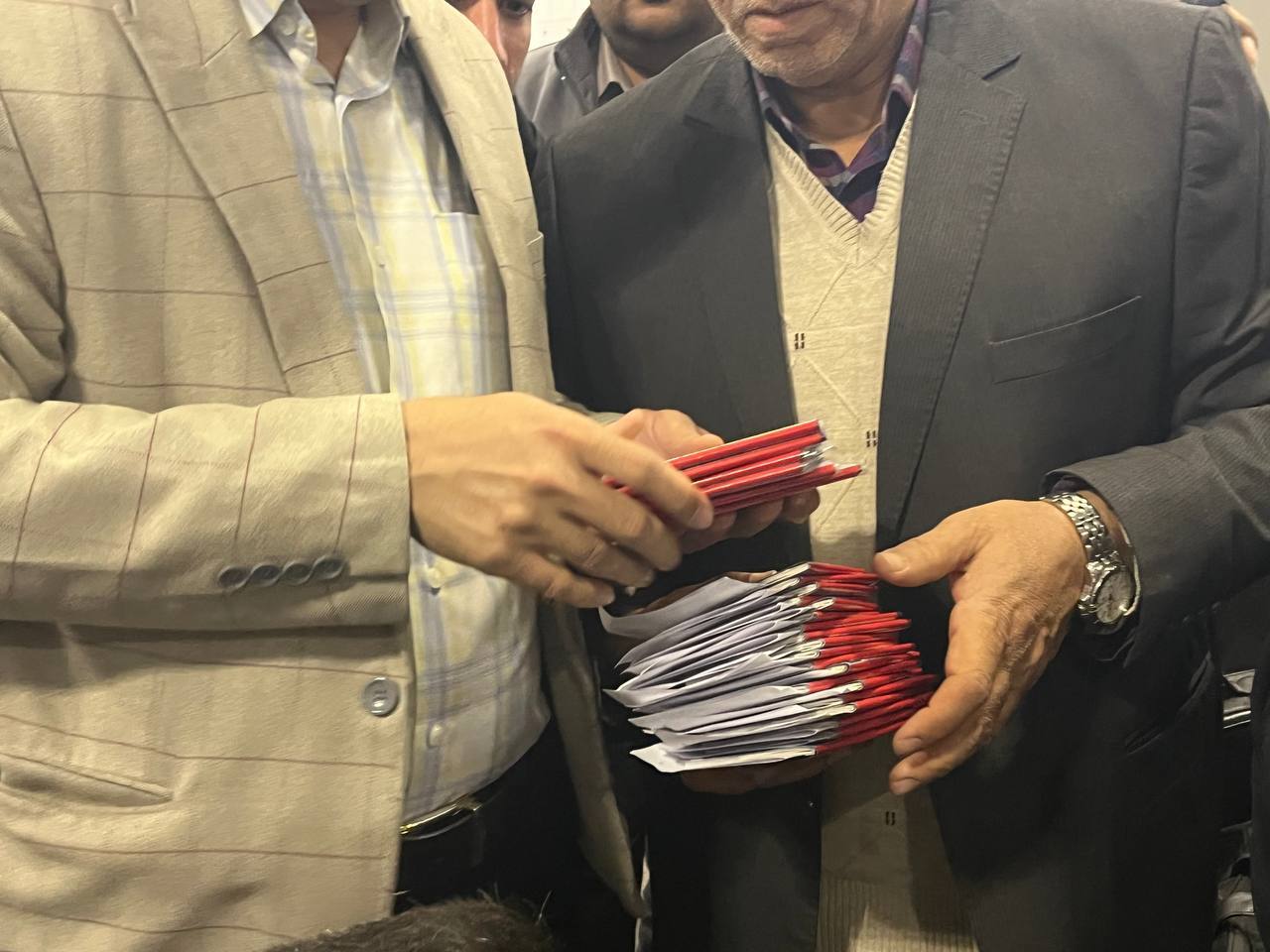 پرواز دلها از «ترمینال سلام» تا مدینهالنبی؛ روایت لحظههای اشک و دعا در سفر دانشجویان به مدینه پرواز دلها از «ترمینال سلام» تا مدینهالنبی؛ روایت لحظههای اشک و دعا در سفر دانشجویان به مدینه