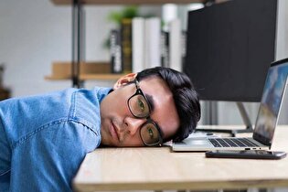 چگونه هوش مصنوعی محیط کار را ناامن‌تر و کارکنان را افسرده‌تر می‌کند؟