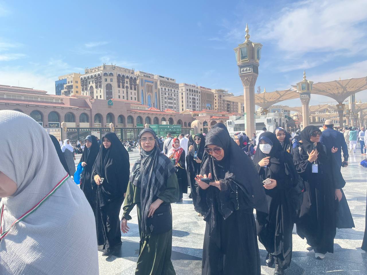 آرامشِ دانشجویی زیر سایه گنبد سبز؛ تجربهای از زیارت فاطمیه در مدینه آرامشِ دانشجویی زیر سایه گنبد سبز؛ تجربهای از زیارت فاطمیه در مدینه