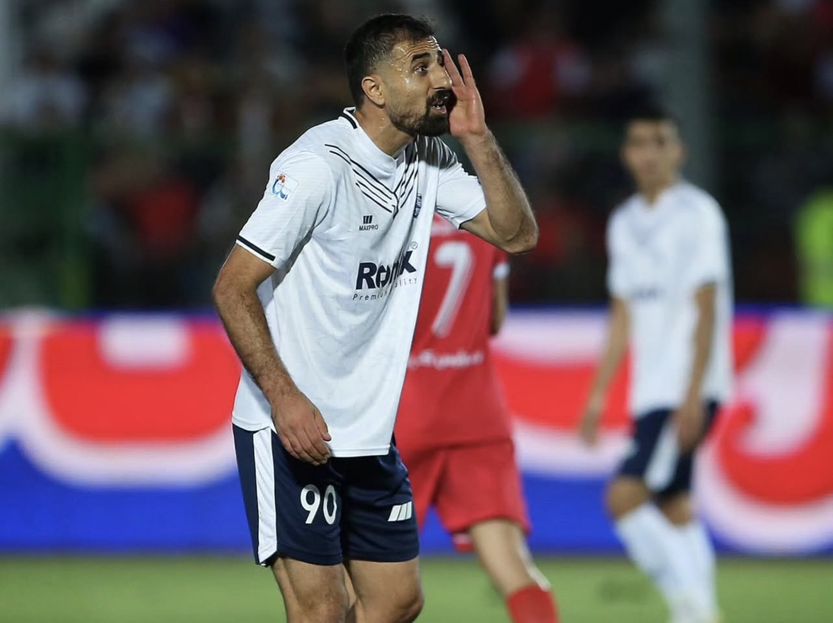 صادقی در ملوان ۵۰ تایی شد