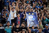 تشویق اشتباهی بازیکنان پادیاب توسط هواداران استقلال/ آنالیزور آبی‌ها در جایگاه خبرنگاران