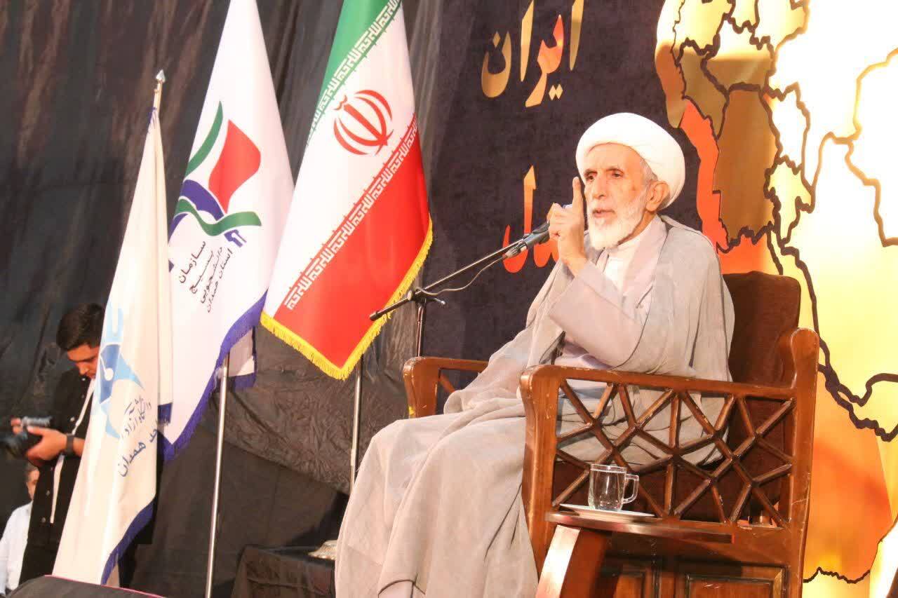 قدرت آمریکا ظاهری و هدایت اصلی در دست ر\یم صهیونیستی است/ شهید طهرانچی منشأ برکت جاودان برای دانشگاه آزاد قدرت آمریکا ظاهری و هدایت اصلی در دست ر\یم صهیونیستی است/ شهید طهرانچی منشأ برکت جاودان برای دانشگاه آزاد