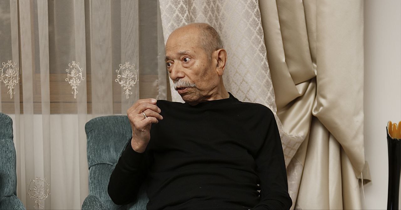 مدیران خانه سینما به دیدار «بزرگ آقا» رفتند/ علی نصیریان: مدیران موانع را از سراه هنرمندان جوان بردارند مدیران خانه سینما به دیدار «بزرگ آقا» رفتند/ علی نصیریان: مدیران موانع را از سراه هنرمندان جوان بردارند