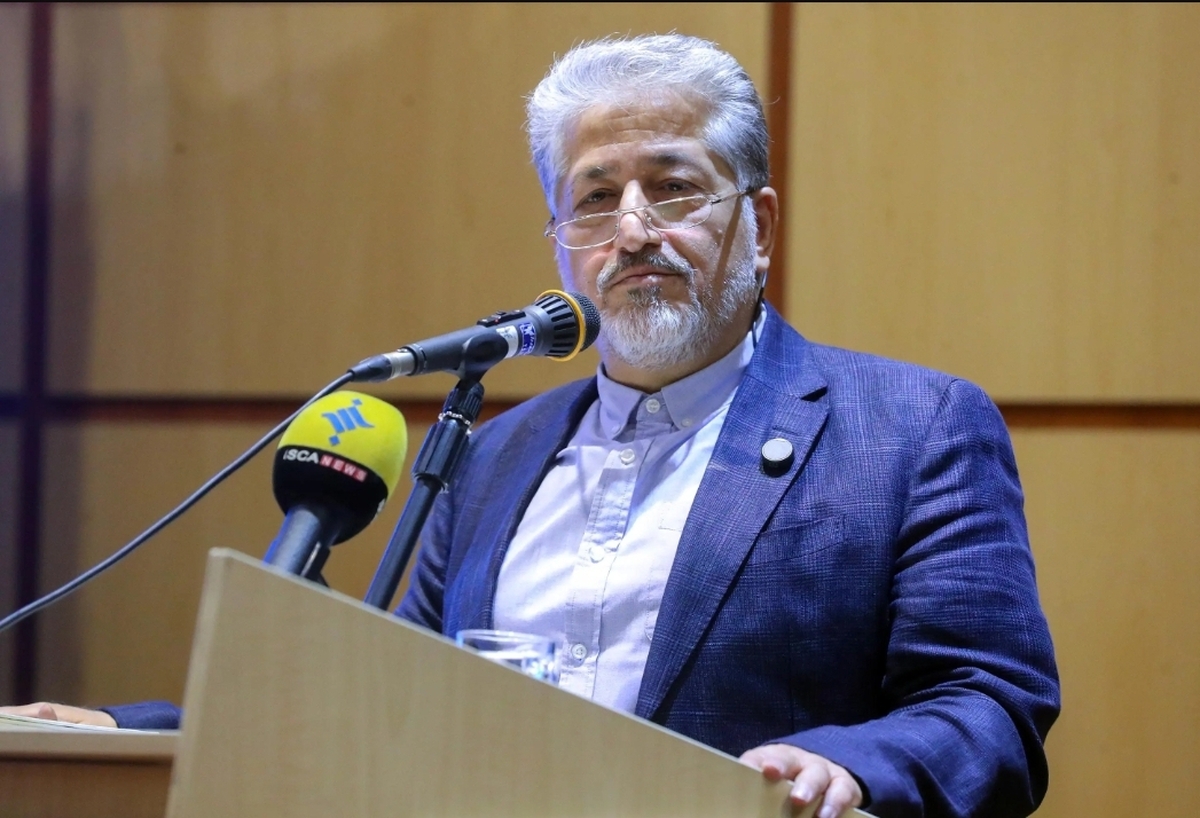 رئیس دانشگاه آزاد:  دانشگاه آزاد اسلامی نماد اندیشه، هنر و خلاقیت است