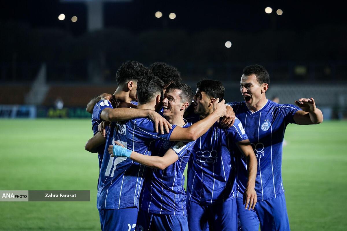 مهابادی: سحرخیزان میتواند تا سالها در فوتبال ایران بدرخشد  استقلال سه خارجی خوب و سه خارجی بازنشسته جذب کرد