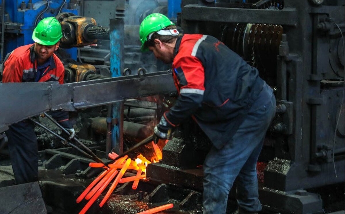 صنایع انرژی‌بر در آستانه خودکفایی برق؛ تحقق ۹۴۵۰ مگاوات نیروگاه صنعتی تا پایان ۱۴۰۴