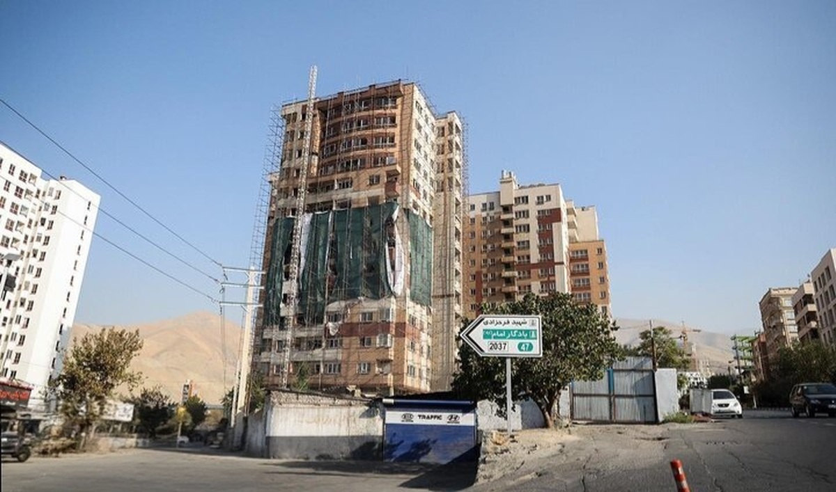 تکمیل مقاوم‌سازی مجتمع ۴۸ واحدی اساتید سرو در سعادت‌آباد تا پایان اسفند