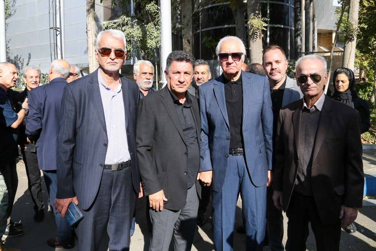 ستاره سابق استقلال ستاره سابق استقلال