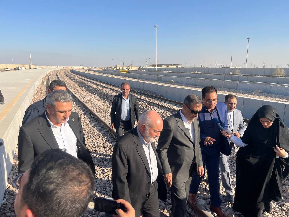 بازدید قائمپناه از پایانه مرزی ریلی شلمچه  تأکید بر تسریع اتصال ریلی ایران و عراق
