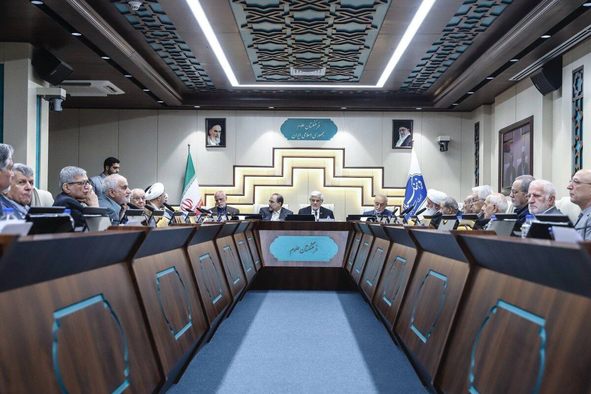 عارف: برنامه هشتم توسعه بر مبنای تفکر علمی فرهنگستان‌ها تدوین شود  ترفند ایران‌هراسی جواب نمی‌دهد