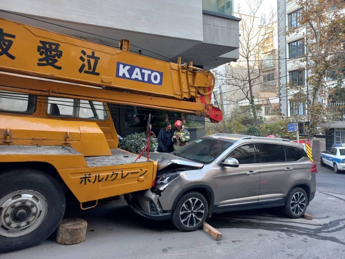 حرکت ناگهانی جرثقیل در خیابان شریعتی باعث فوت اپراتور جرثقیل شد