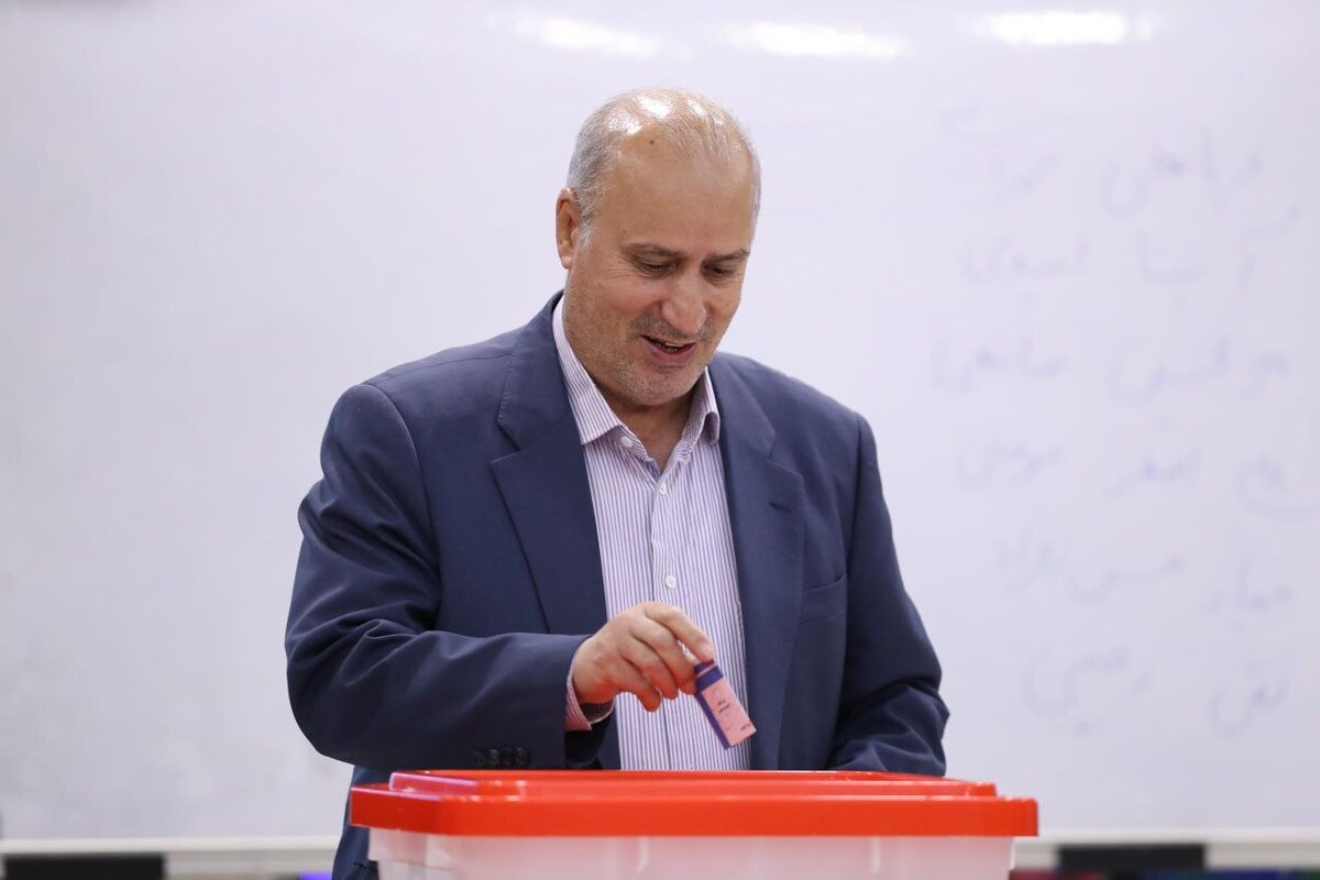 تاج: آماده واگذاری اختیار 20 تا 30 ساله ورزشگاه‌ها هستیم  تحریم قرعه‌کشی جام جهانی به نظرات دستگاه‌های دیگر وابسته است