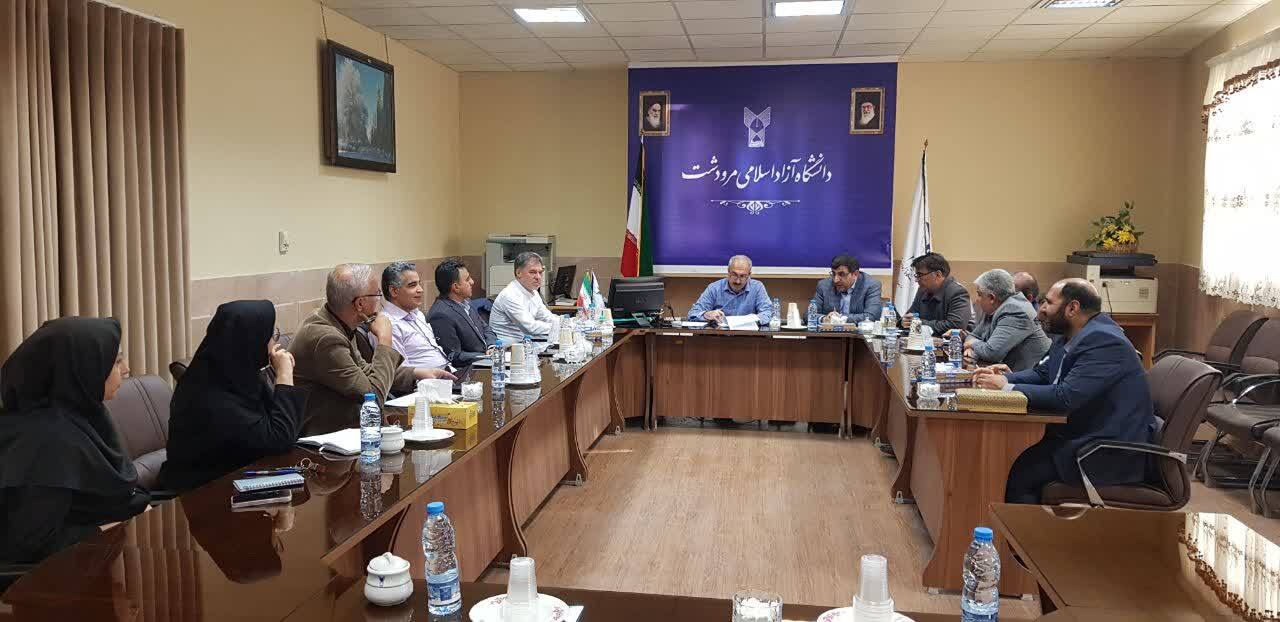 دانشگاه آزاد مرودشت باید موتور توسعه علمی و اقتصادی فارس شود دانشگاه آزاد مرودشت باید موتور توسعه علمی و اقتصادی فارس شود