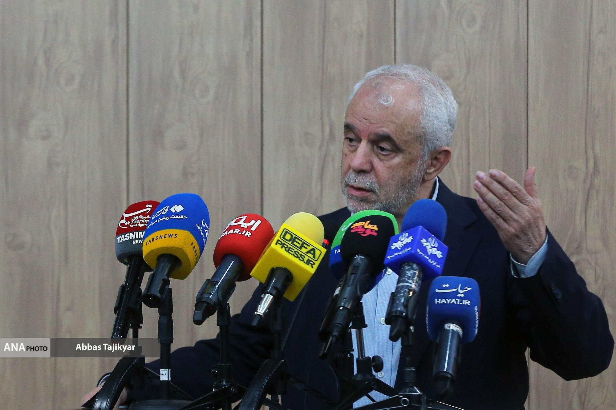 رونمایی از ۲۴ کتاب وصیتنامه شهدا/ اوحدی: وصیتنامه شهدا یک پل قوی برای پیوند نسلها است رونمایی از ۲۴ کتاب وصیتنامه شهدا/ اوحدی: وصیتنامه شهدا یک پل قوی برای پیوند نسلها است