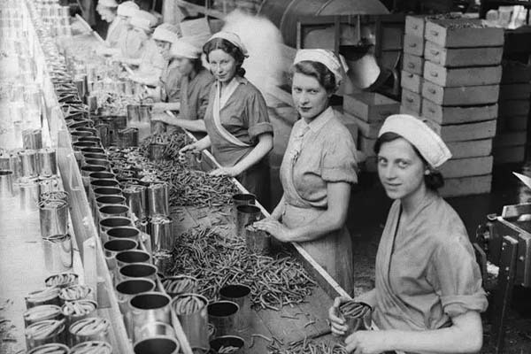 چرا حجاب فراتر از انتخاب شخصی است؟ / بیحجابی؛ محصول انقلاب صنعتی یا تهدید جامعه امروز چرا حجاب فراتر از انتخاب شخصی است؟ / بیحجابی؛ محصول انقلاب صنعتی یا تهدید جامعه امروز