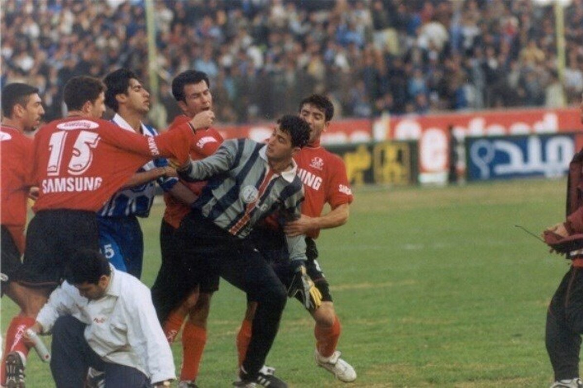 فیلم| جنجالی‌ترین دربی‌های تاریخ  از مشت برومند به رأفت تا درگیری شدید سید جلال و رحمتی