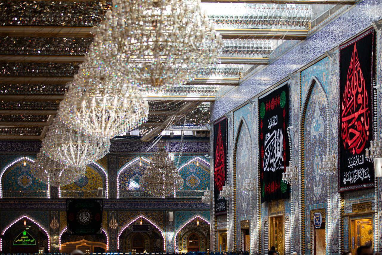 حرح حضرت عباس(ع) به مناسبت وفات حضرت ام البنین(س) سیاه پوش شد