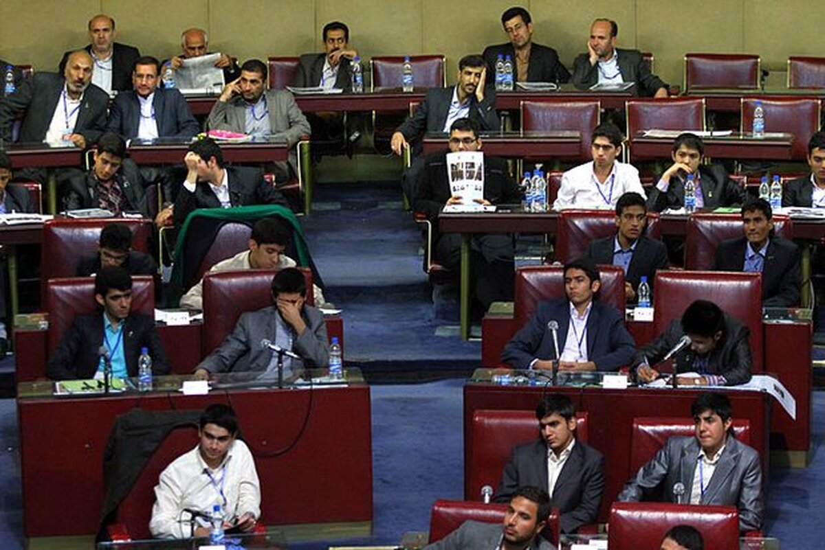 آغاز تدوین سند دوره دوازدهم مجلس دانش‌آموزی با محوریت «نقش هوش مصنوعی در آموزش و پرورش»