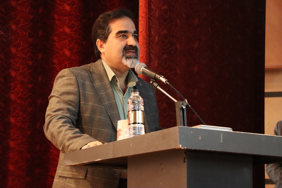 سیاست جذب نخبگان بومی در دانشگاه آزاد میبد؛ دانشگاه به جایگاه «آیینه‌دار هویت» بازمی‌گردد؟