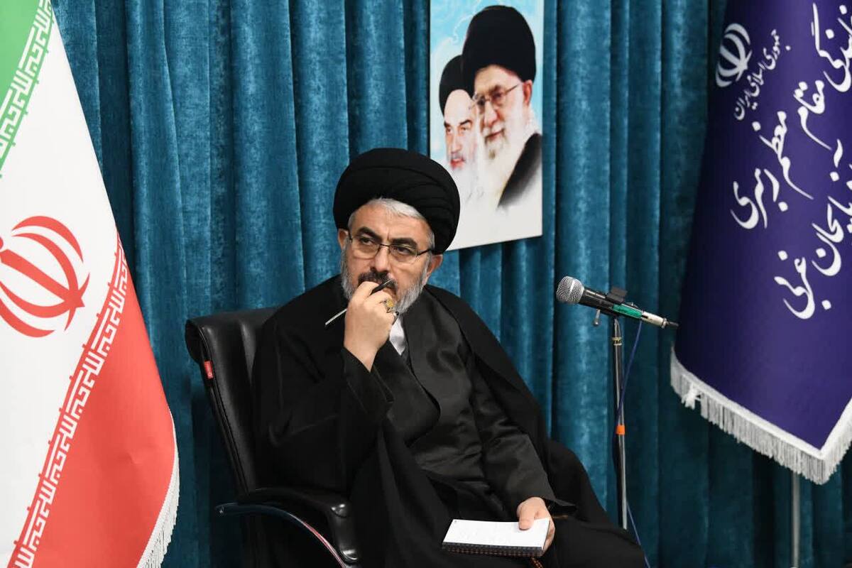 نماینده ولی‌فقیه در استان آذربایجان‌غربی خطاب به دانشجویان: خواسته‌تان بر زمین مانده، به من بگویید!