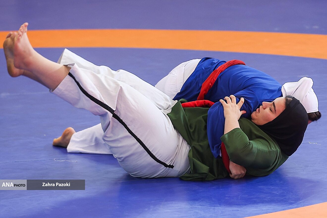 اولین دوره لیگ کشتی آلیش بانوان