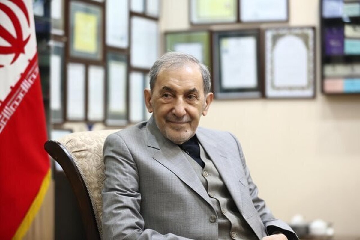 سوال «علی‌اکبر ولایتی» از امارات درباره جزایر سه‌گانه ایران