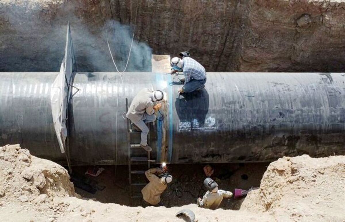 افتتاح طرح انتقال آب دریا به فلات مرکزی با دستور پزشکیان