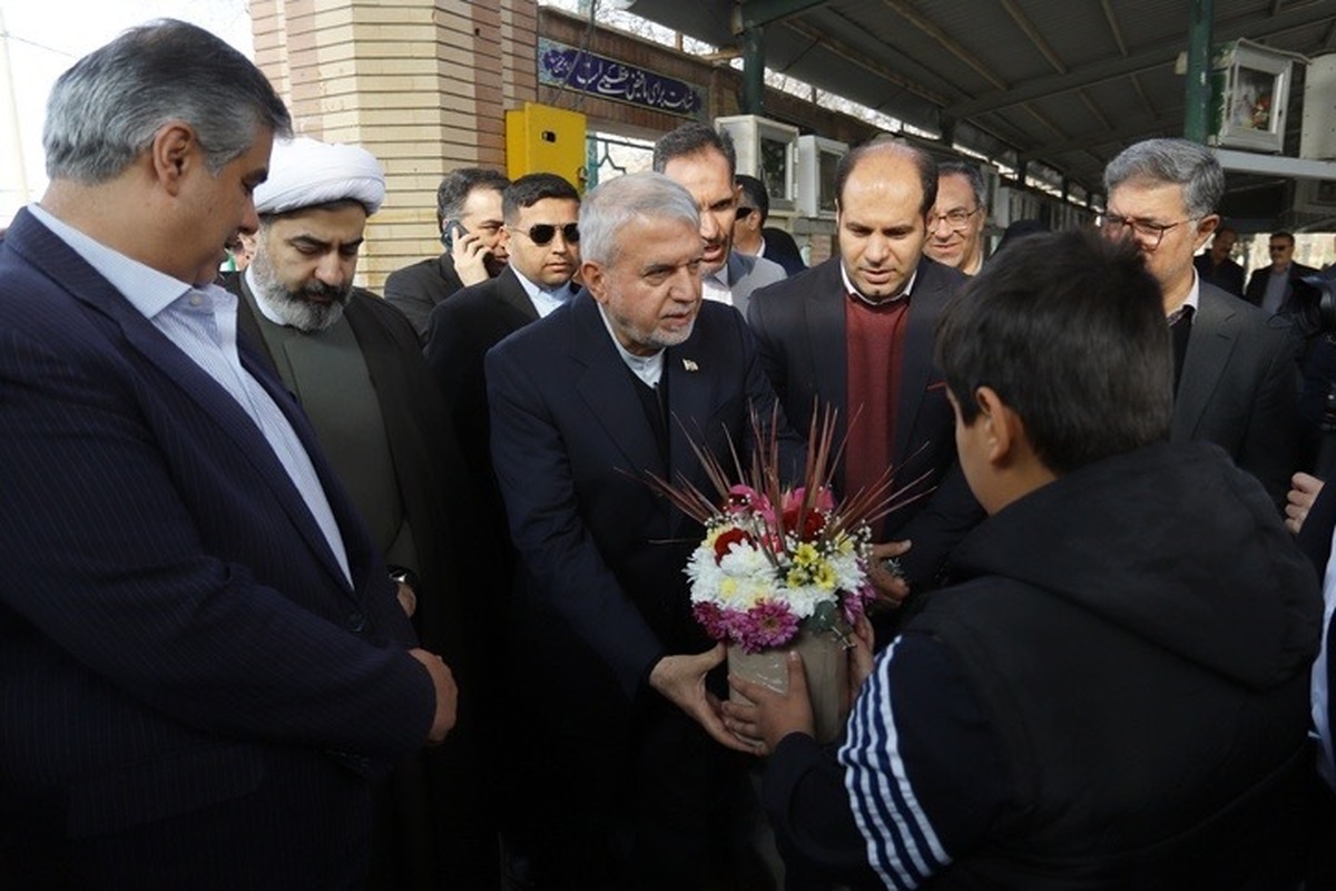 سفر وزیر میراث‌فرهنگی، گردشگری و صنایع‌دستی به خمین  آغاز برنامه‌های ملی پاسداشت هویت و توسعه زیرساخت‌های فرهنگی در استان مرکزی