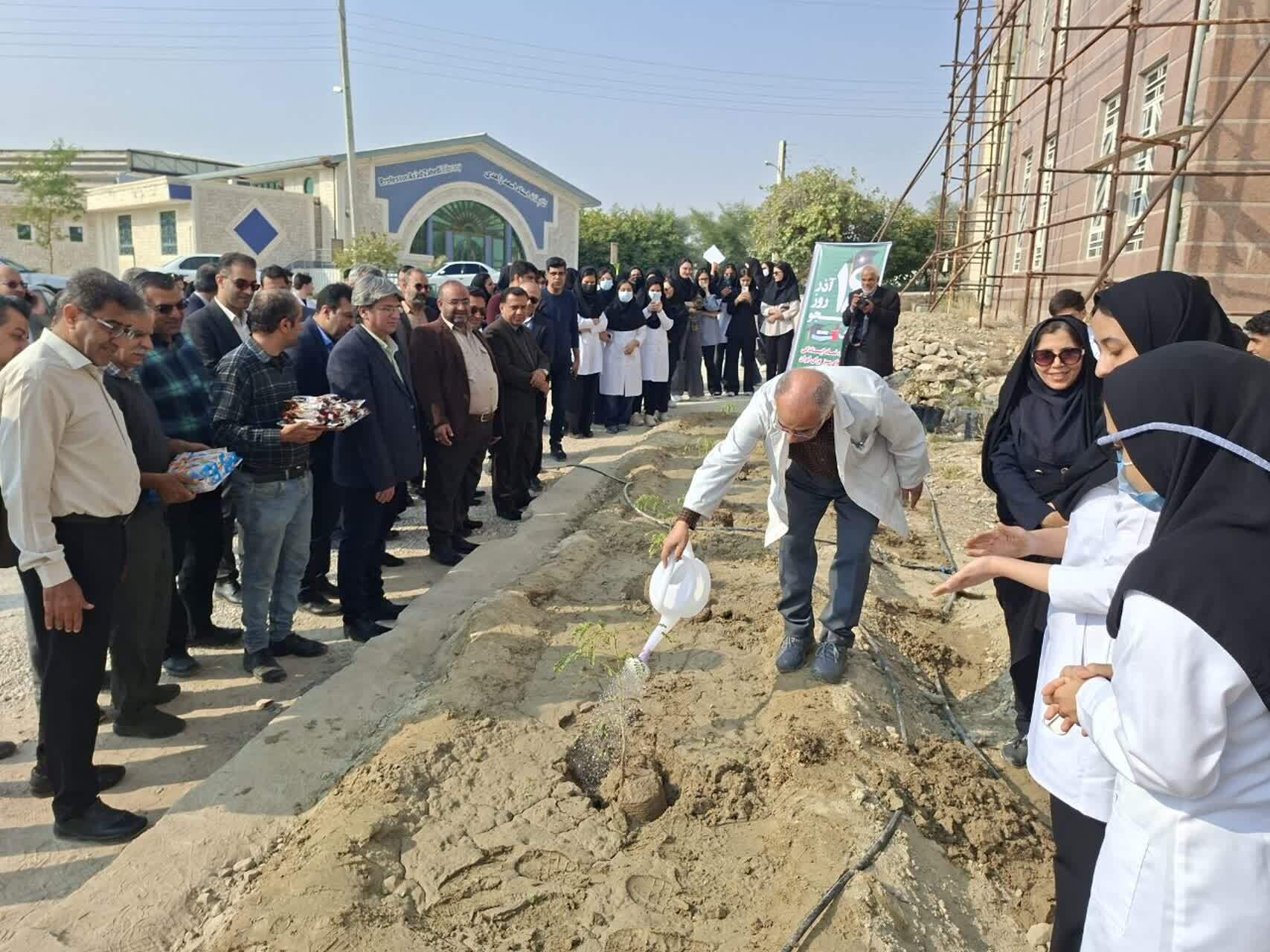 دانشجویان موتور محرکه توسعهاند/ شکافهای اجتماعی با شنیدن صدای شما ترمیم میشود دانشجویان موتور محرکه توسعهاند/ شکافهای اجتماعی با شنیدن صدای شما ترمیم میشود