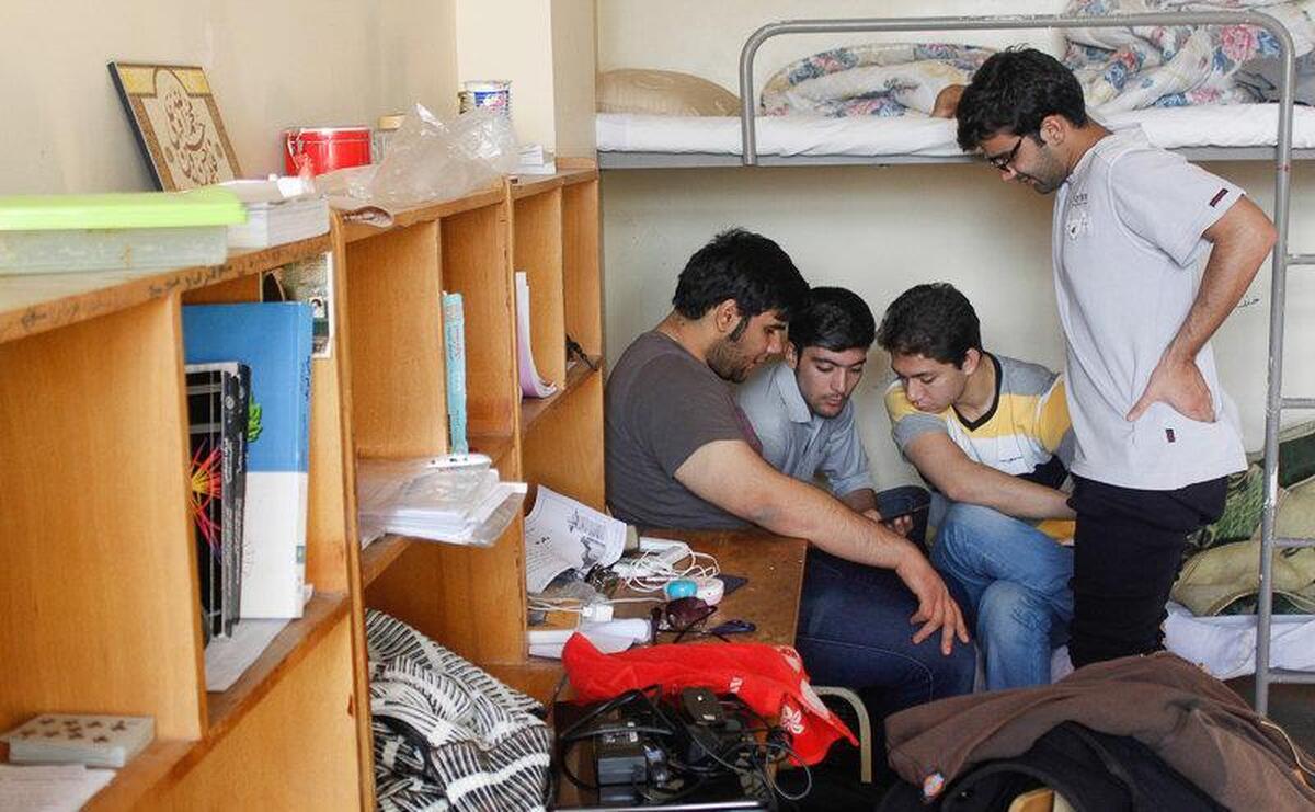 مواجهه دانشجویان با گرانی بی سابقه  زندگی با سبک اقتصادی هم ماهانه ۲۰ میلیون آب می خورد