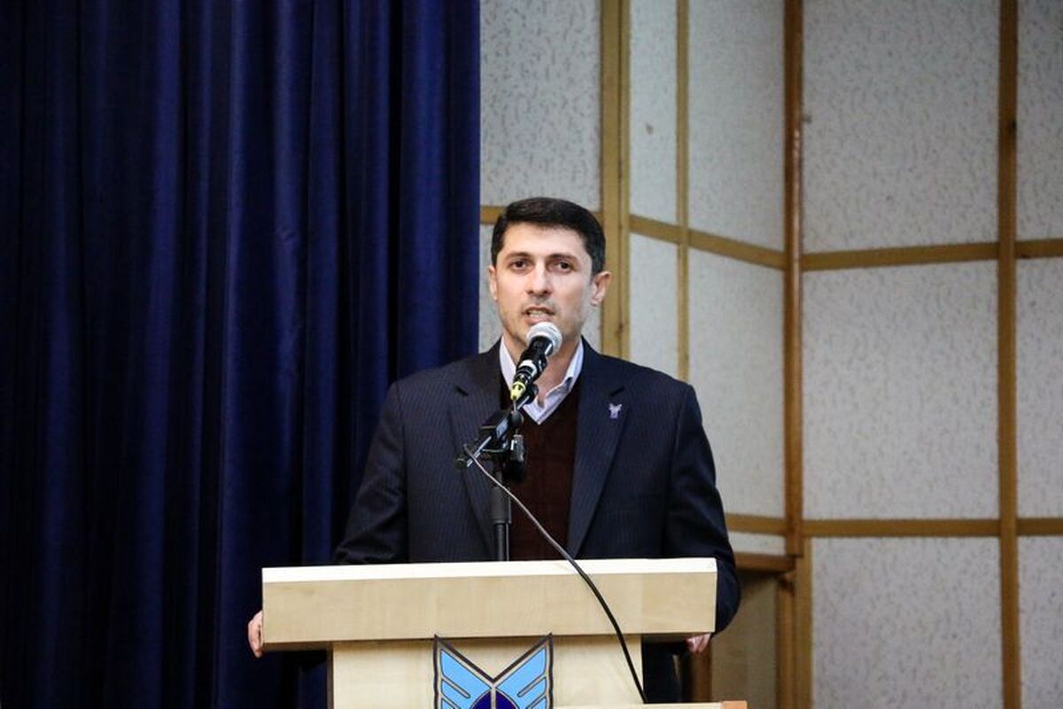 دانشجویان پایان‌نامه‌ها و رساله‌های خود را در مسیر جهاد علمی هدایت کنند