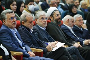 دانشجویان در روز دانشجو خطاب به رئیس‌جمهور: ما خواهان اقدامیم، نه وعده