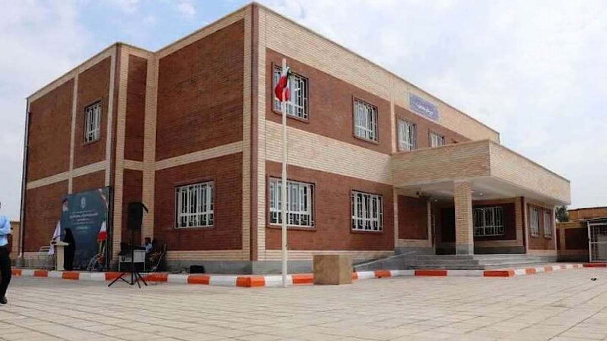 بازسازی مدارس کافی نیست؛ تا اصلاح الگوی مصرف آب فرونشست متوقف نخواهد شد