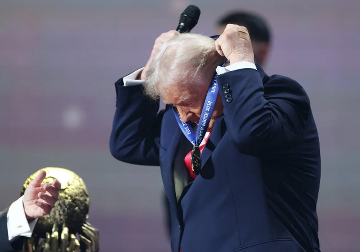 «جایزه صلح» برای مرد جنگ؛ وقتی فوتبال هم به بزک‌خانه قدرت تبدیل می‌شود