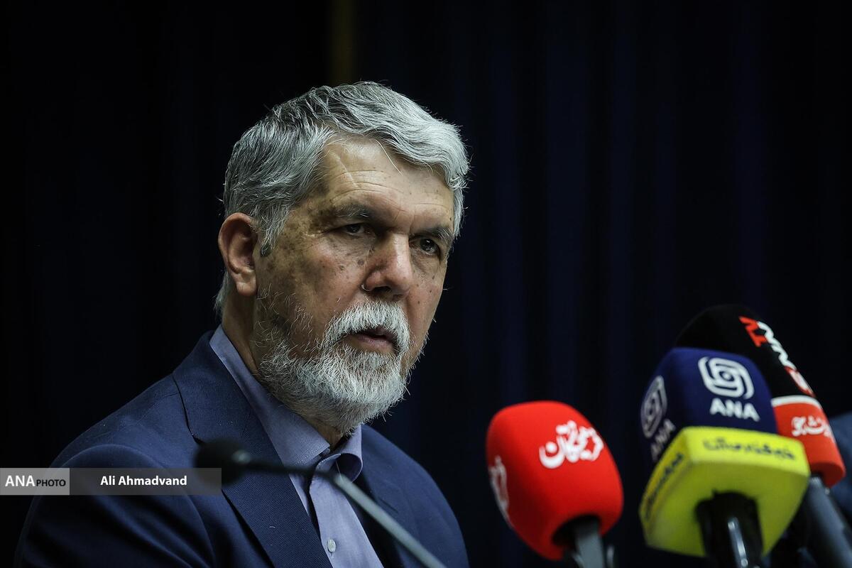 وزیر فرهنگ: باید دولتمردان ارتباط سازنده با دانشجویان برقرار کنند