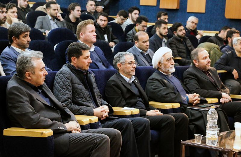 امسال برنامه‌ها را به احترام دانشجویان کنار گذاشتم/دانشجویان باید بدون نگرانی حرفشان را بزنند