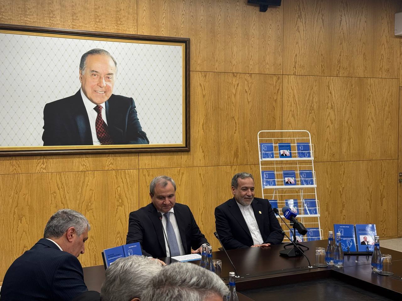 عراقچی: در جنگ ۱۲ روزه باید ثابت میکردیم که دشمنان از طریق جنگ نمیتوانند به اهداف خود برسند/ قدرت مذاکره ۳ مفهوم دارد عراقچی: در جنگ ۱۲ روزه باید ثابت میکردیم که دشمنان از طریق جنگ نمیتوانند به اهداف خود برسند/ قدرت مذاکره ۳ مفهوم دارد