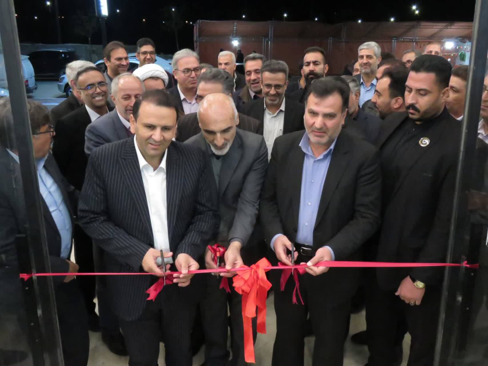 آغاز به کار «نمایشگاه نوآوری و فناوری کاشان ۱۴۰۴»/ خلّاقیتهای علمی دانشآموزان پیش چشم مسئولان آغاز به کار «نمایشگاه نوآوری و فناوری کاشان ۱۴۰۴»/ خلّاقیتهای علمی دانشآموزان پیش چشم مسئولان