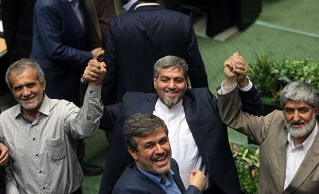 رمزگشایی از رفتار سیاسی دوگانه اصلاح‌طلبان با دولتها