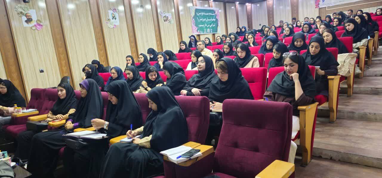 چراغ نگارش مقالات علمی در دانشگاه آزاد اسلامی واحد بوشهر روشن شد چراغ نگارش مقالات علمی در دانشگاه آزاد اسلامی واحد بوشهر روشن شد