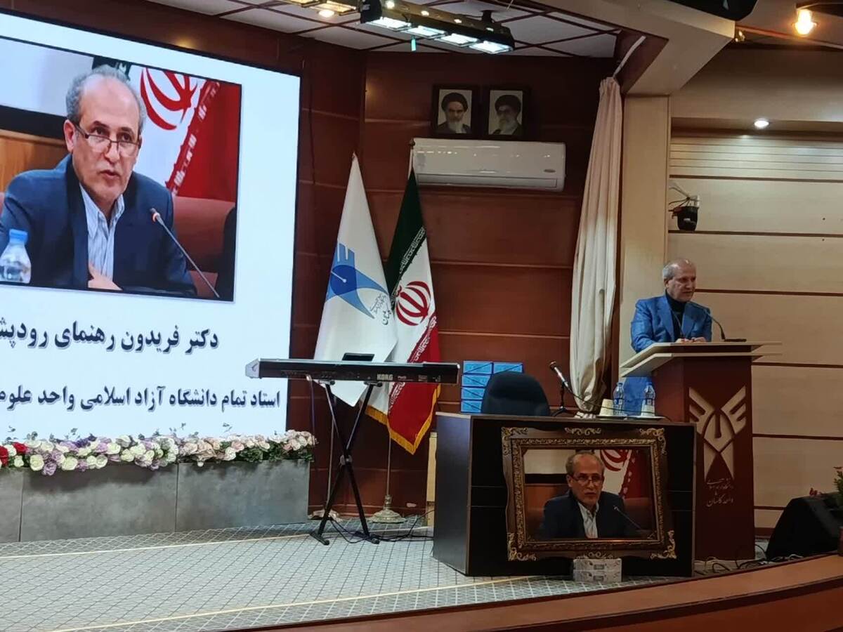 دانشگاه را دیگر نمی‌توان با روش‌های قدیمی اداره کرد هر پدیده‌ای که صرفاً با نام دانشگاه خوانده می‌شود سودمند نیست