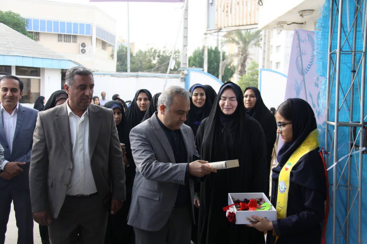 ۲۸ شرکت دانشبنیان در میدان؛ دانشگاه آزاد بوشهر ویترین علم و عمل شد! ۲۸ شرکت دانشبنیان در میدان؛ دانشگاه آزاد بوشهر ویترین علم و عمل شد!