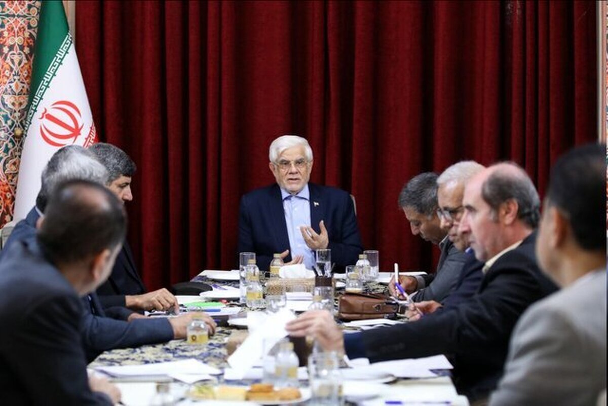 عارف: نگاه کلیشه‌ای موجب اُفت عملکرد دانش‌آموزان شده است