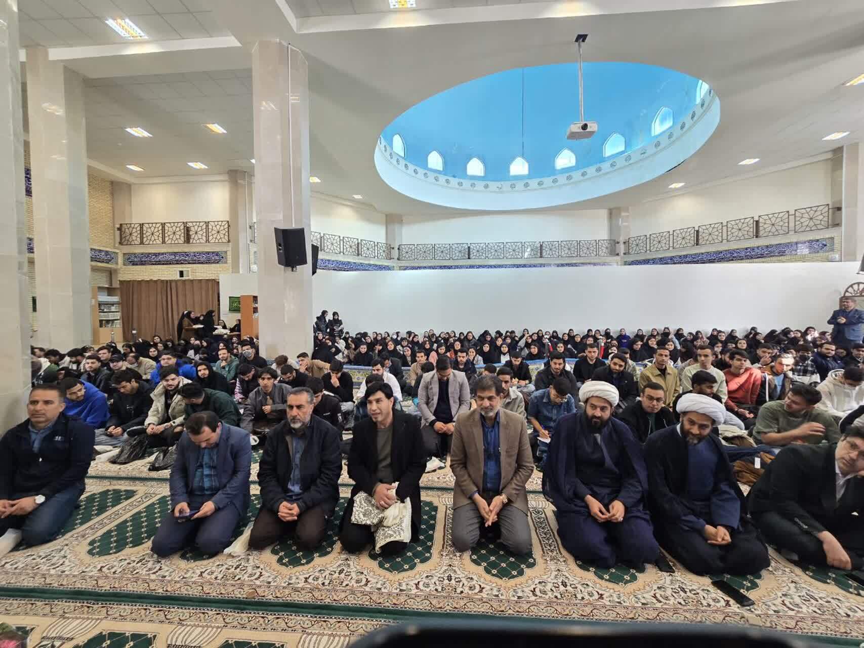 از ولادت کوثر تا محفل قرآن کریم؛ رازی که انسان را اشرف مخلوقات کرد! از ولادت کوثر تا محفل قرآن کریم؛ رازی که انسان را اشرف مخلوقات کرد!