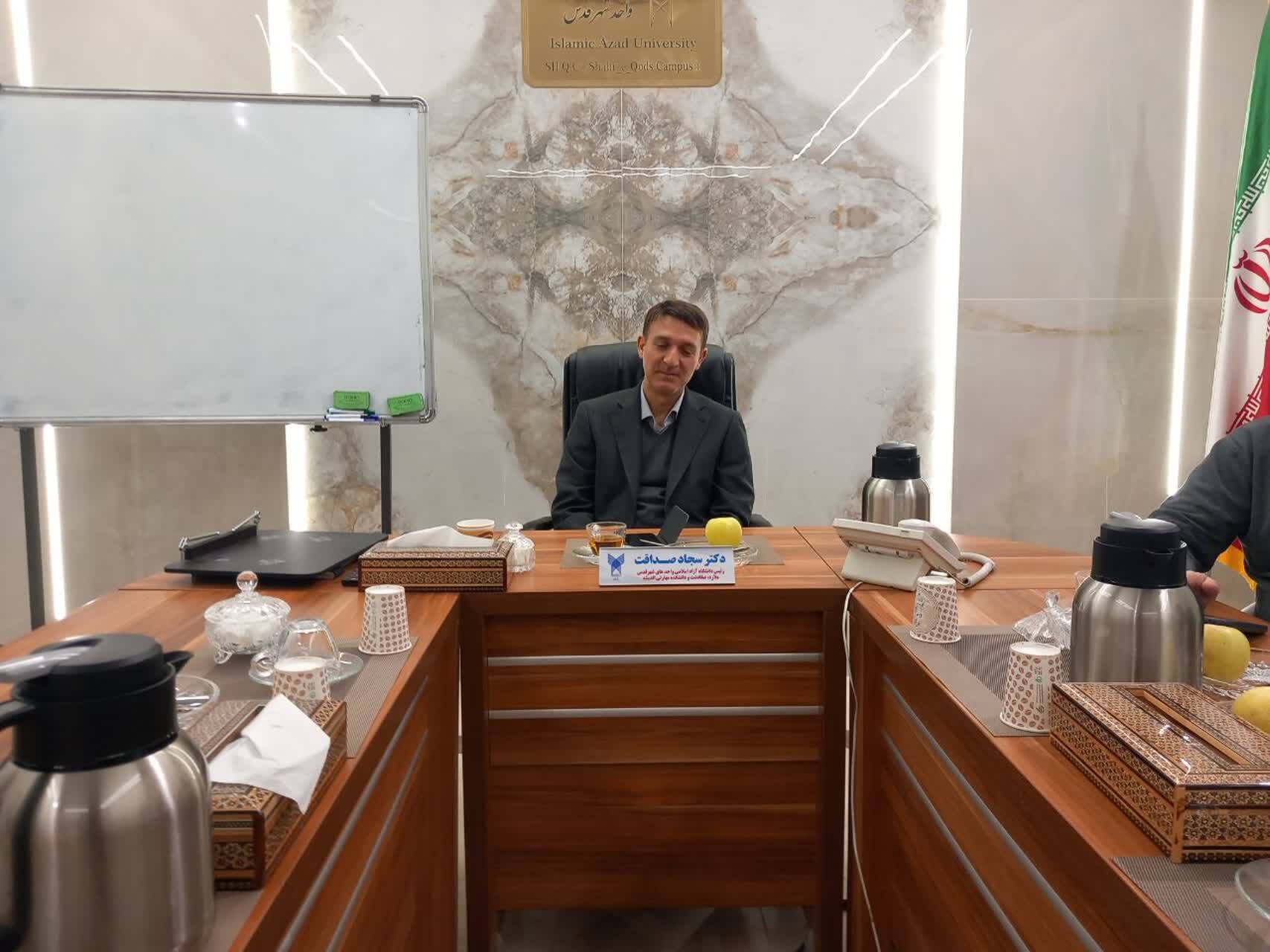 استادان، مهندسان فرهنگی تمدن اسلامی؛ پژوهش کلید «گام دوم انقلاب» است استادان، مهندسان فرهنگی تمدن اسلامی؛ پژوهش کلید «گام دوم انقلاب» است