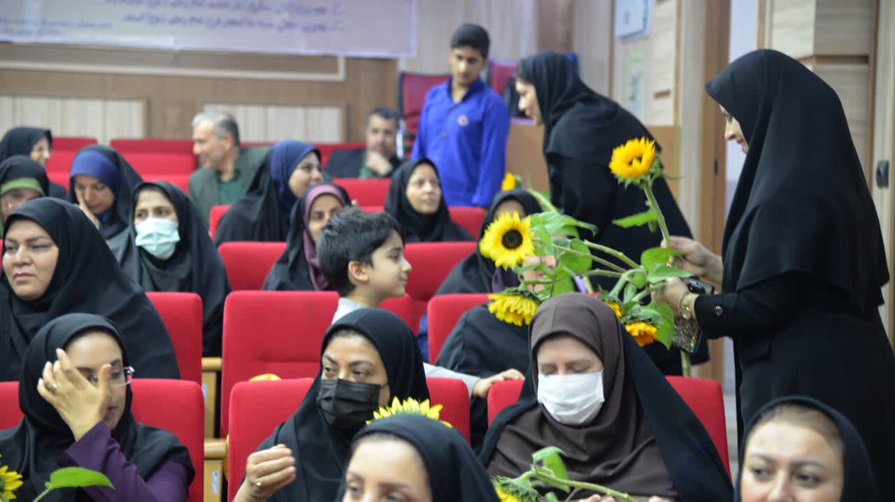 نقشآفرینی مادران تعطیلی ندارد؛ درس بوشهر برای قدردانی دائمی از بانوان نقشآفرینی مادران تعطیلی ندارد؛ درس بوشهر برای قدردانی دائمی از بانوان