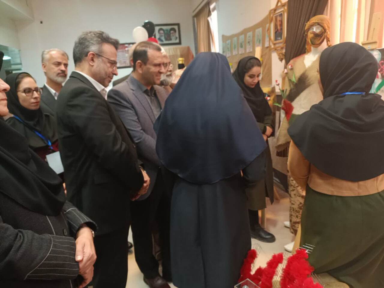 فریاد پارچهها؛ روایت خاموش ۶۰ اثر هنری از شهدا تا قدرت هستهای فریاد پارچهها؛ روایت خاموش ۶۰ اثر هنری از شهدا تا قدرت هستهای