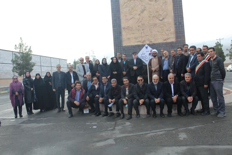 رونمایی از تابلوی بلوار شهید طهرانچی در بیرجند رونمایی از تابلوی بلوار شهید طهرانچی در بیرجند