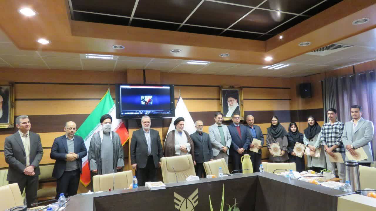 مأموریت رهبری برای دانشگاه آزاد؛ پژوهش متراکم، شجاعت علمی و پایان رسالههای بیمسئله مأموریت رهبری برای دانشگاه آزاد؛ پژوهش متراکم، شجاعت علمی و پایان رسالههای بیمسئله